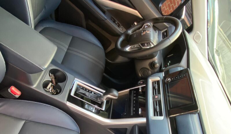 
								Mitsubishi Xpander Cross 2025 full									