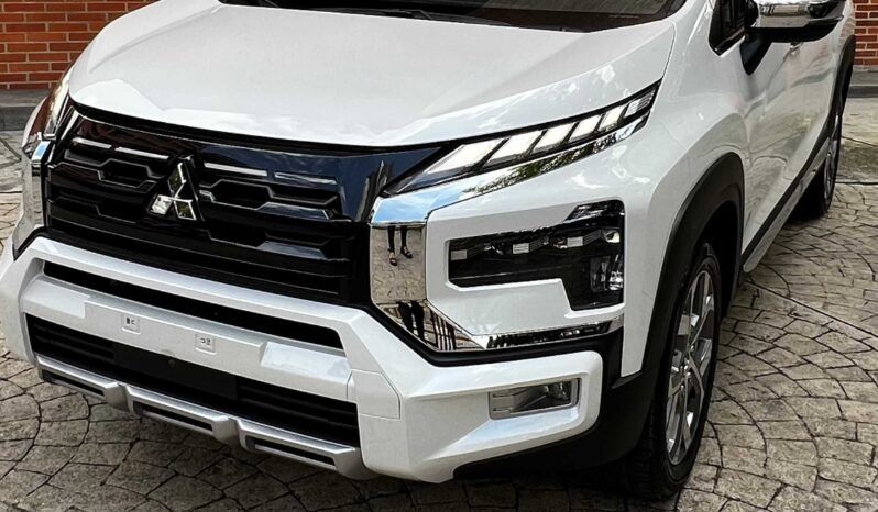 
								Mitsubishi Xpander Cross 2025 full									