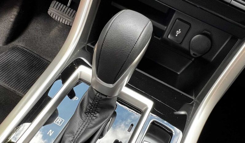 
								Mitsubishi Xpander Cross 2025 full									