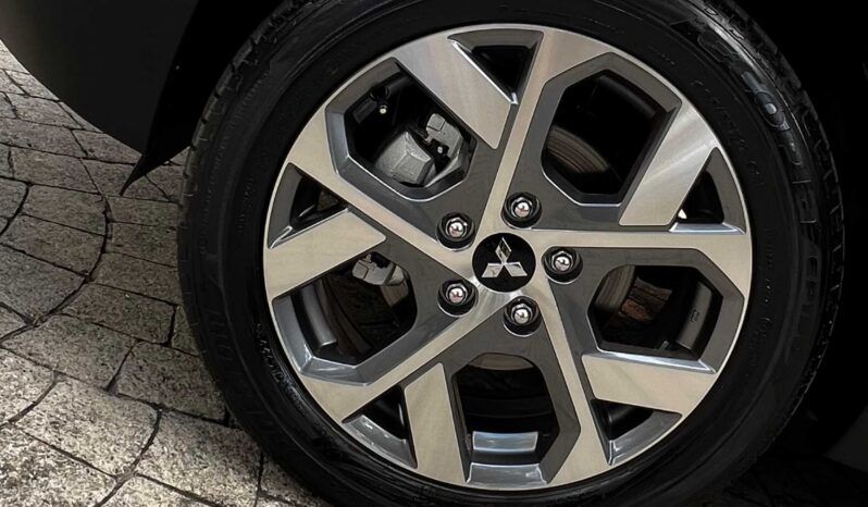 
								Mitsubishi Xpander Cross 2025 full									