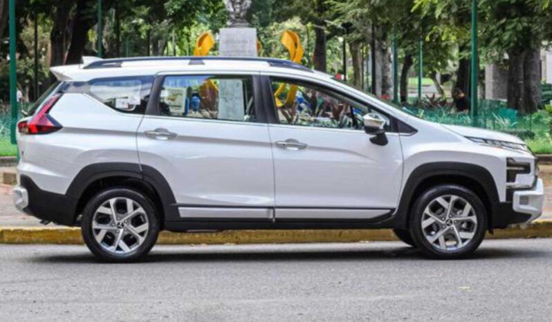 
								Mitsubishi Xpander Cross 2025 full									