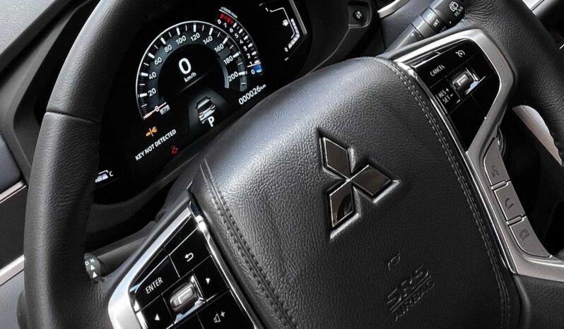 
								Mitsubishi Xpander Cross 2025 full									