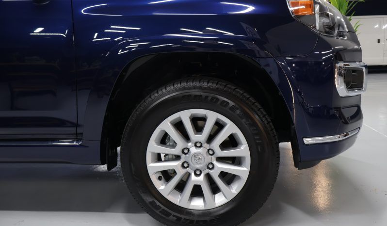 
								Toyota 4Runner Limited 4×4 2024 full									