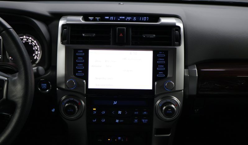 
								Toyota 4Runner Limited 4×4 2024 full									