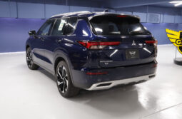 Mitsubishi Outlander 4WD Full Option Premium 2025 lleno