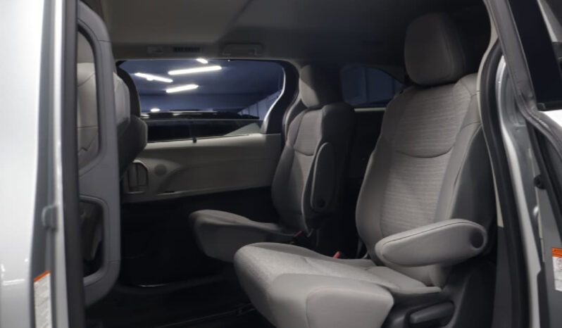 Toyota Sienna 2021 lleno